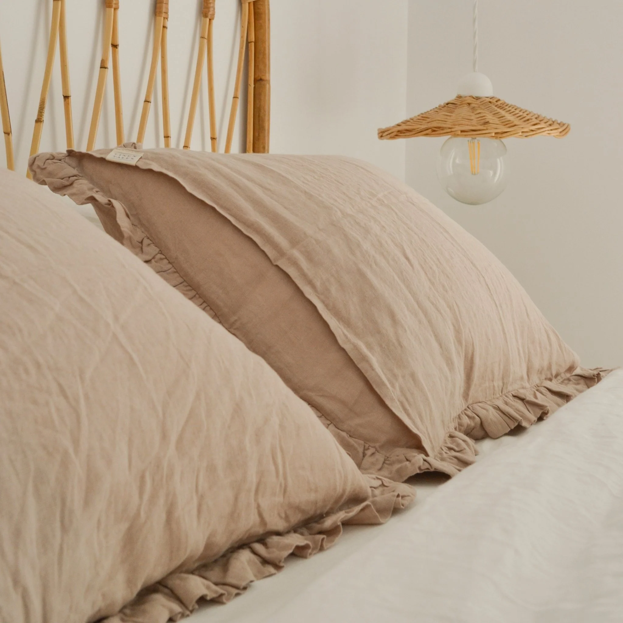 Portobello Linen Pillowcase with Frills - Image 2