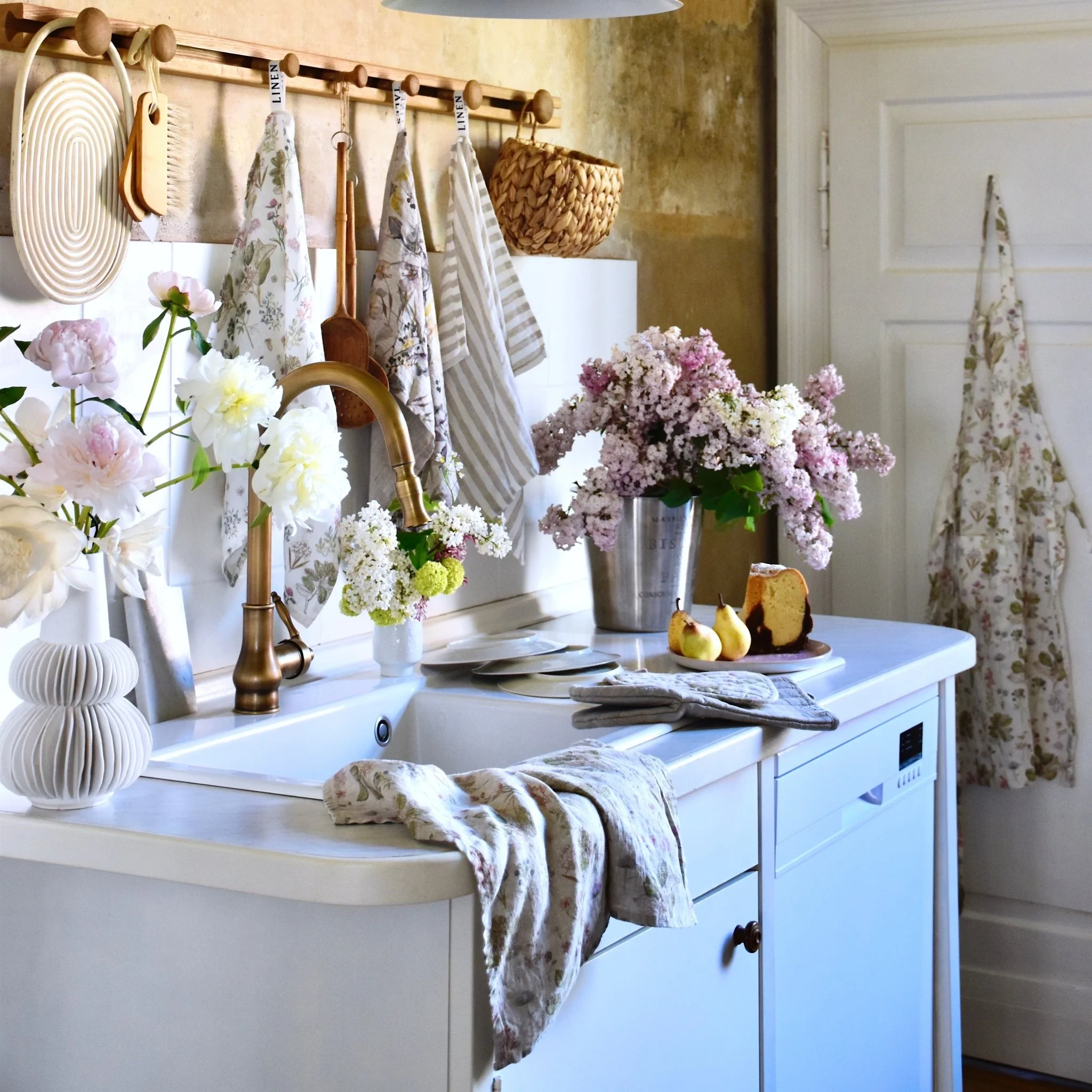 Natural White Stripes Linen Kitchen Towel - Image 5