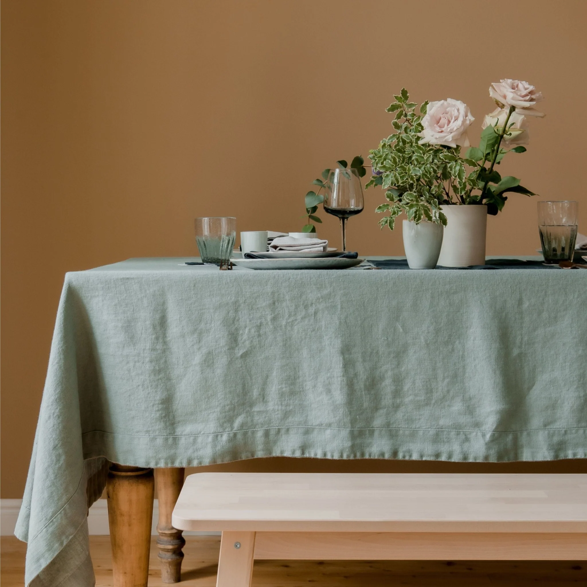 Green Milieu Linen Tablecloth - Image 2