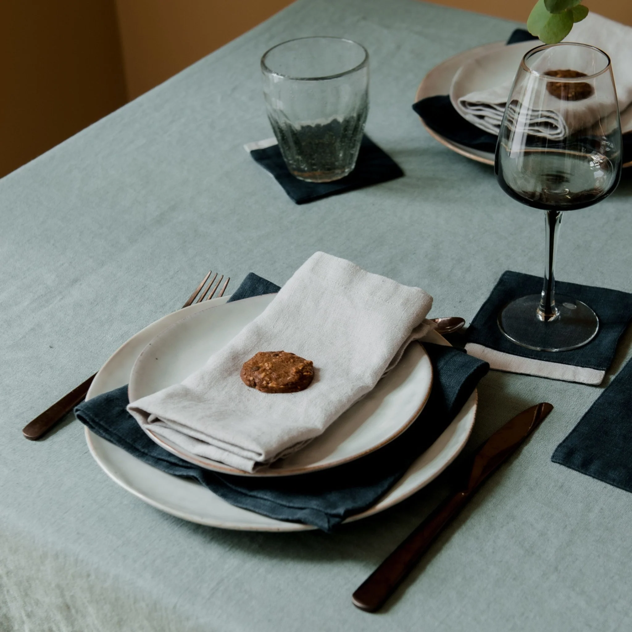Green Milieu Linen Tablecloth - Image 3
