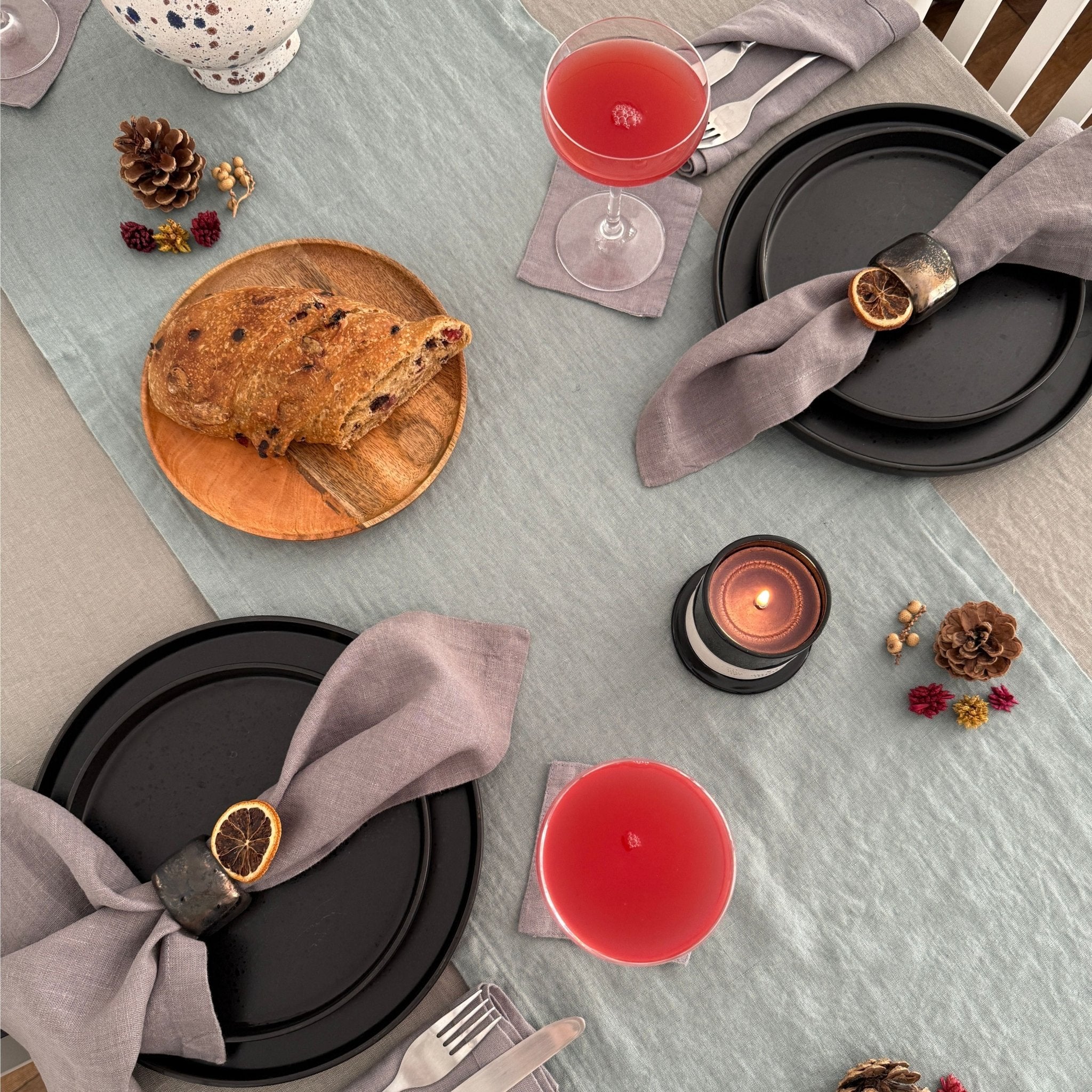 Green Milieu Linen Table Runner - Image 3