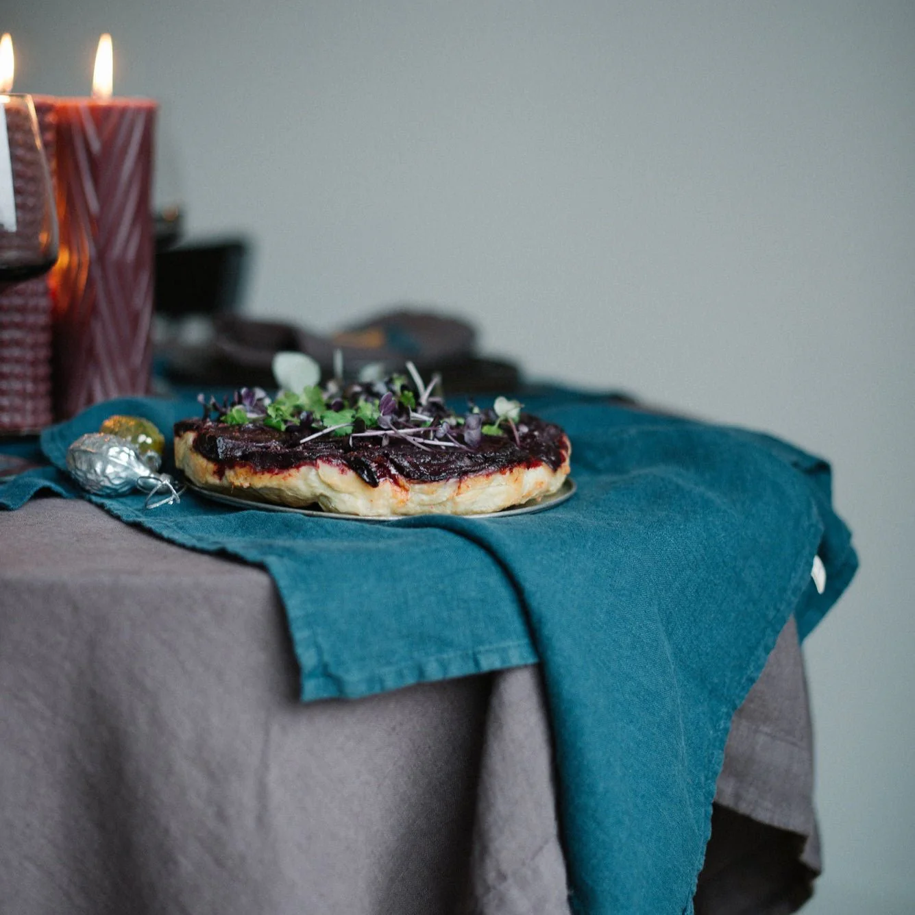 Deep Water Linen Napkins Set of 2 - Image 3