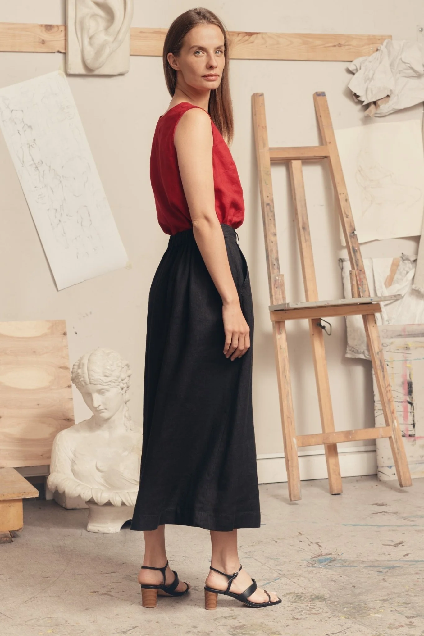 Black Linen Gardenia Skirt - Image 3