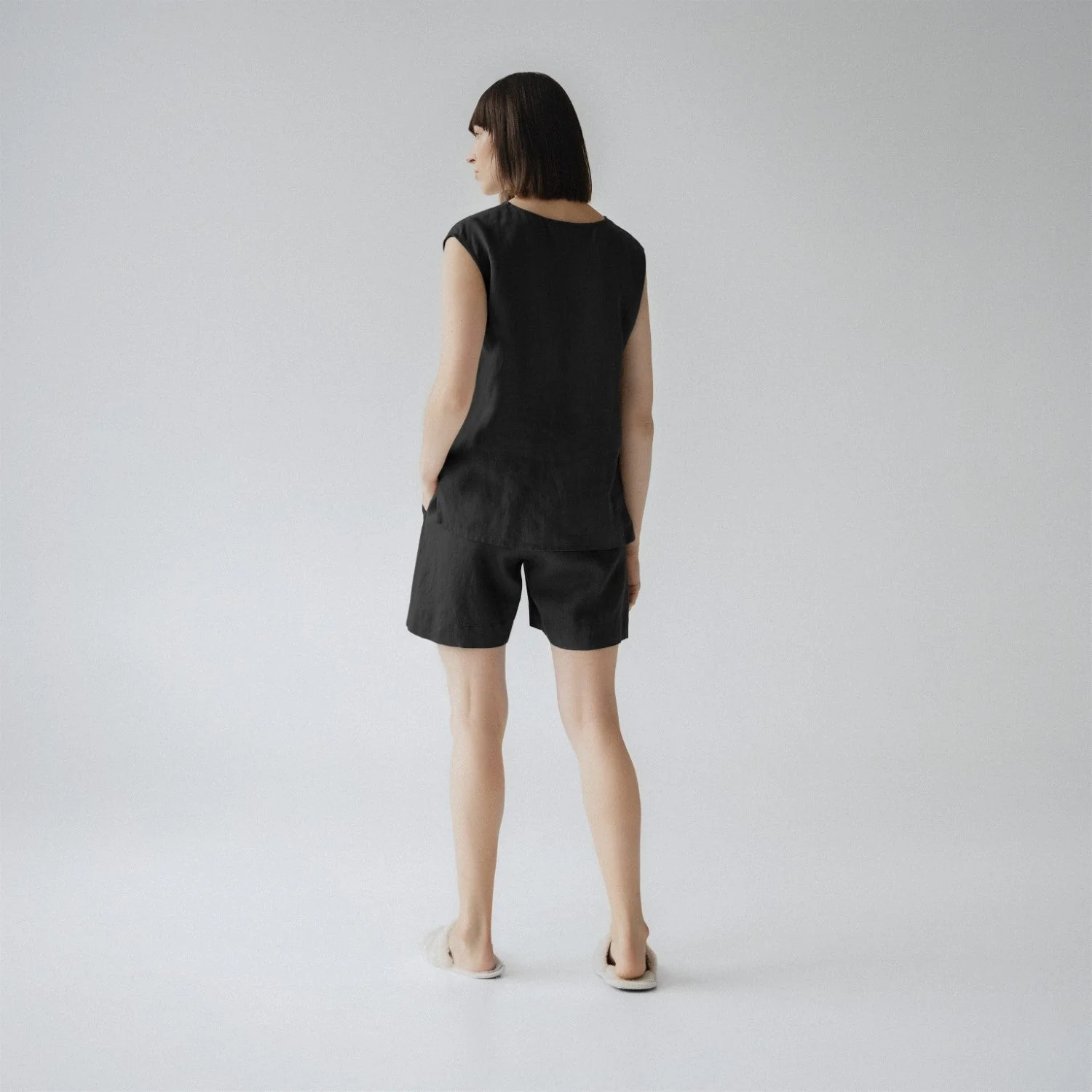 Black Linen Verbena Pyjama Set - Image 2