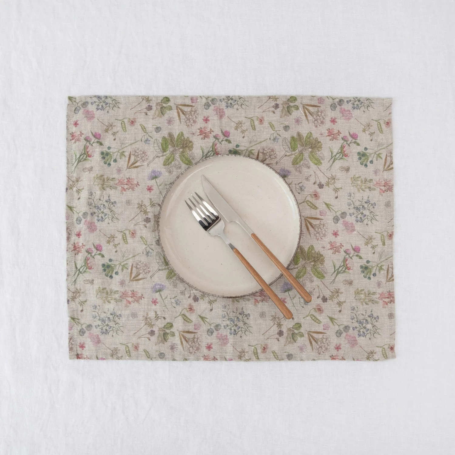 Botani Lightweight Linen Placemat