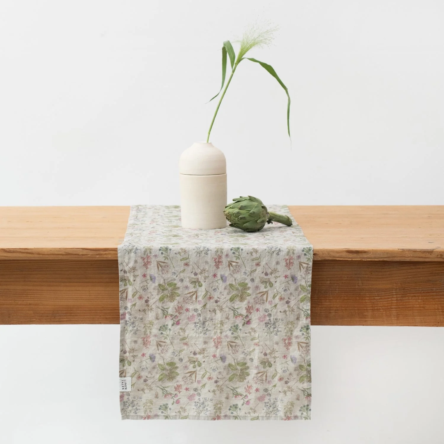 Botani Lightweight Linen Table Runner