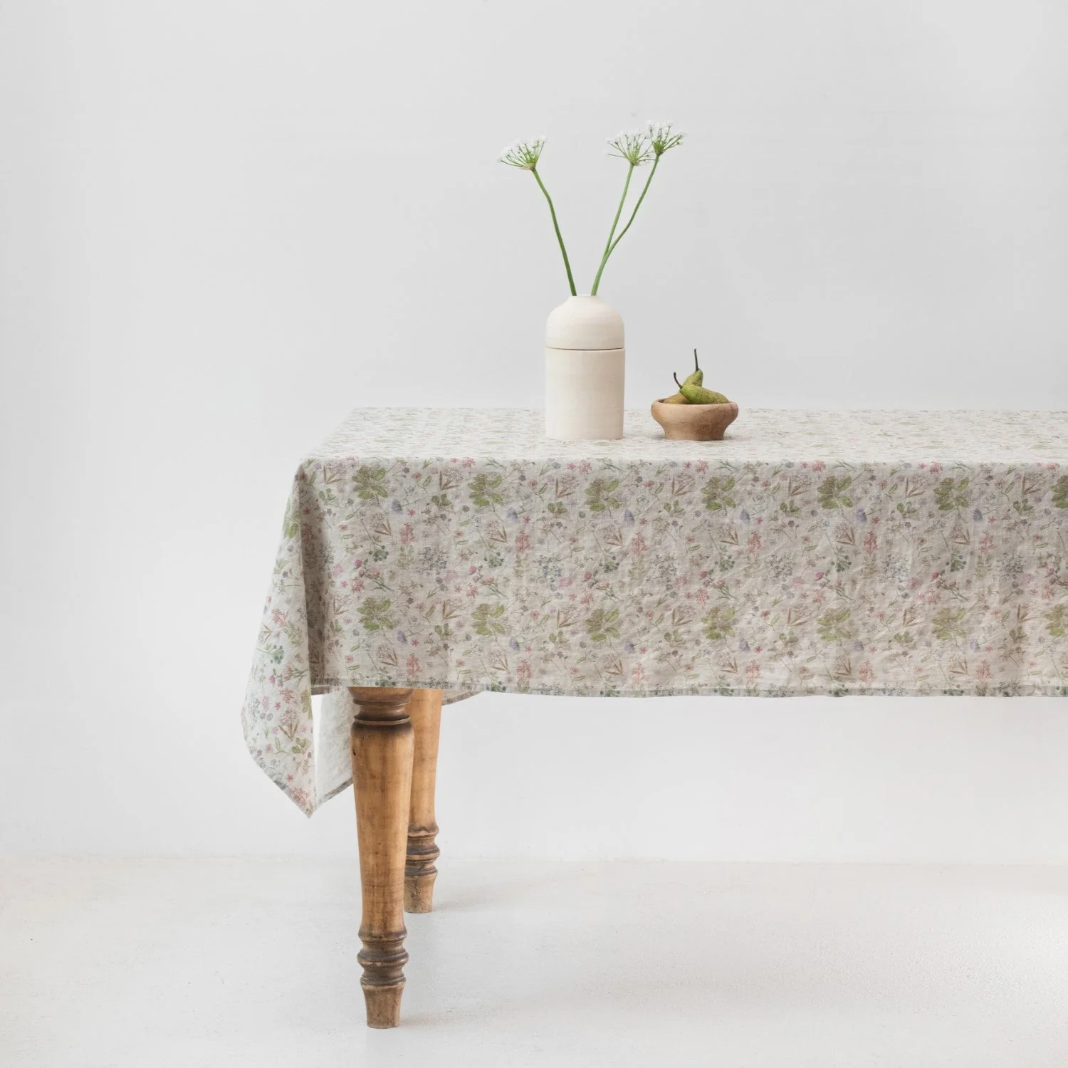 Botani Lightweight Linen Tablecloth