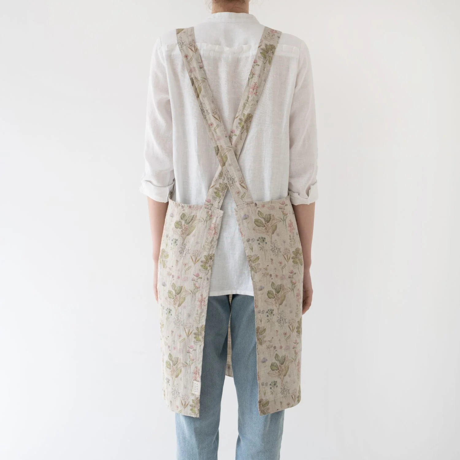 Botany Linen Crossback Apron - Image 3