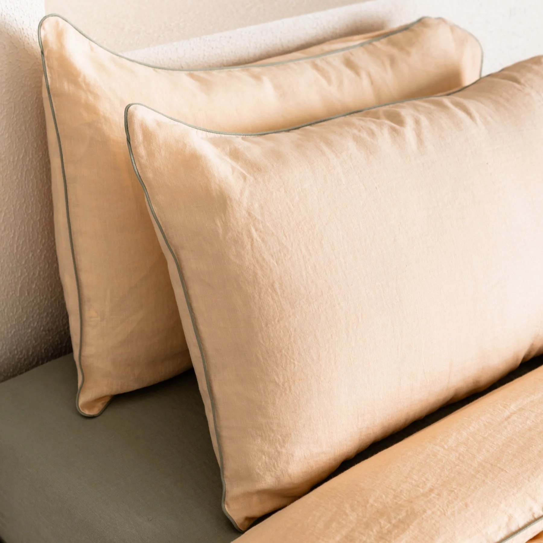 Brazilian Sand Linen Pillowcase with Sage Piping Set of 2 - Image 3
