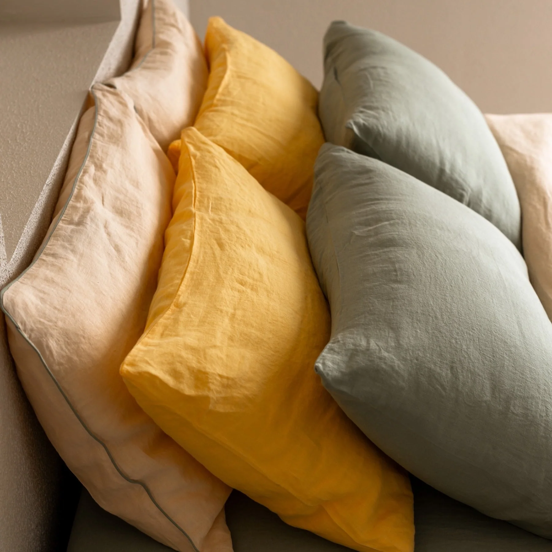 Brazilian Sand Linen Pillowcase with Sage Piping Set of 2 - Image 5