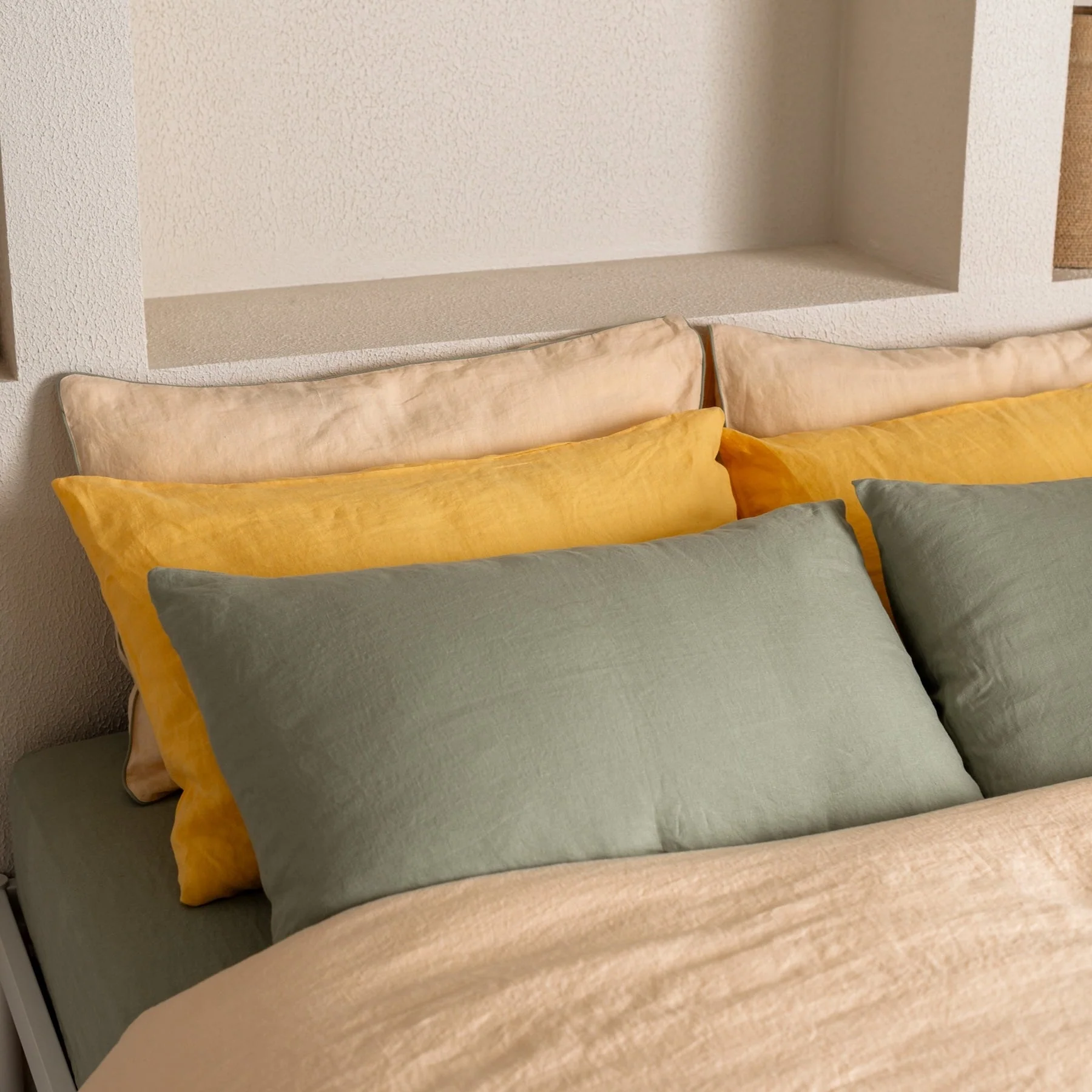 Brazilian Sand Linen Pillowcase with Sage Piping Set of 2 - Image 7