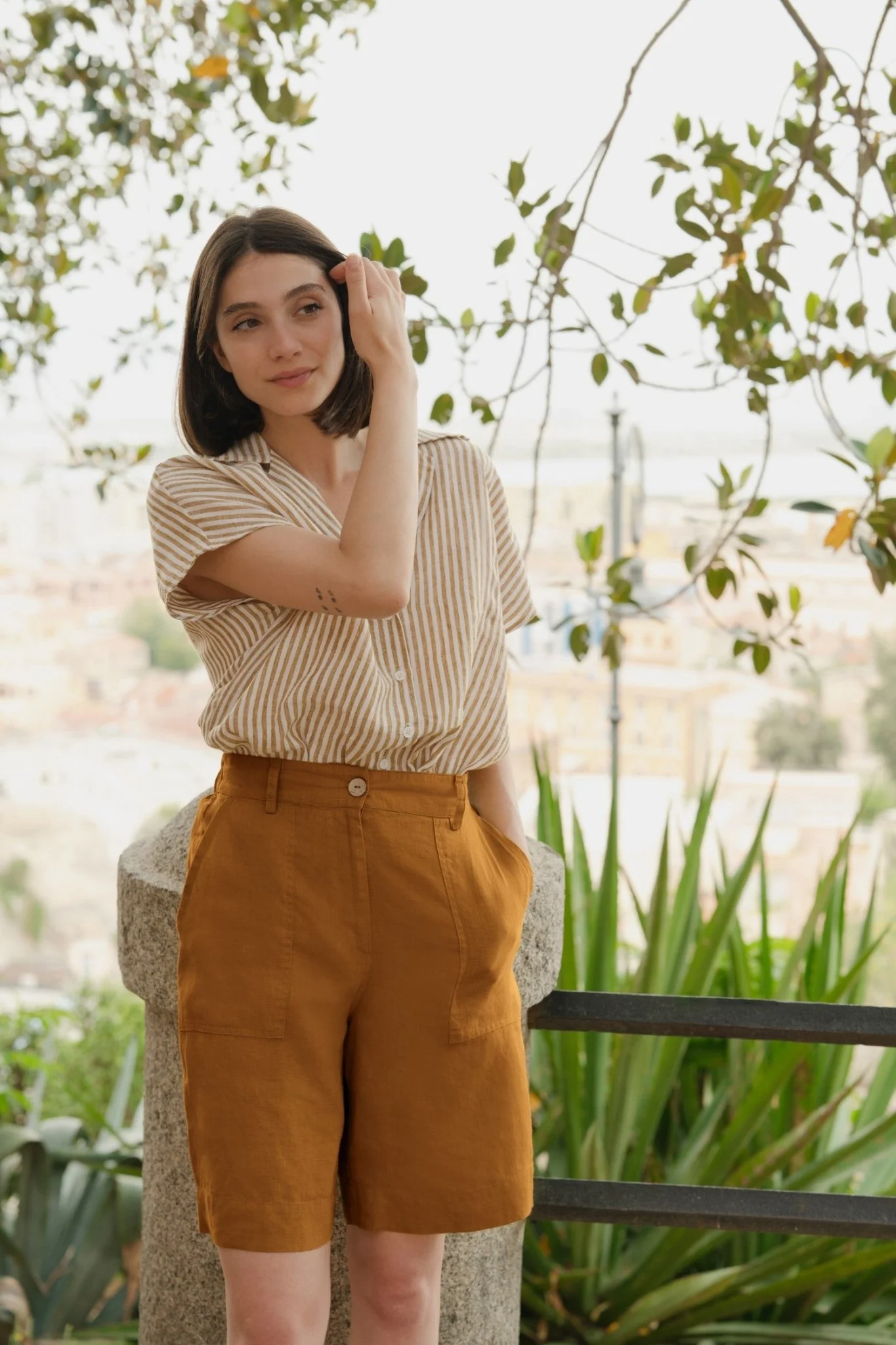 Bronze Linen Etude Shorts - Image 4
