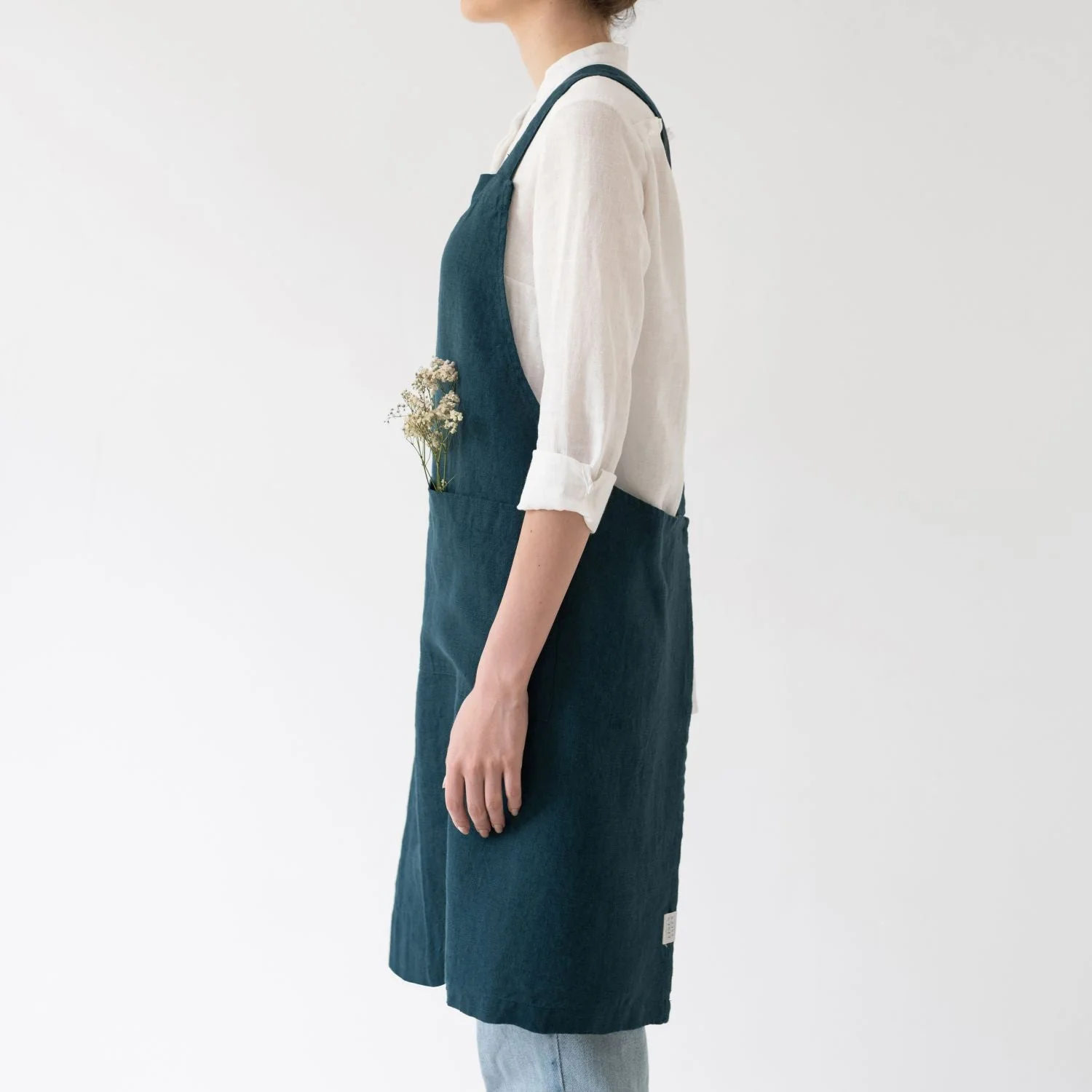 Deep Water Linen Crossback Apron - Image 2
