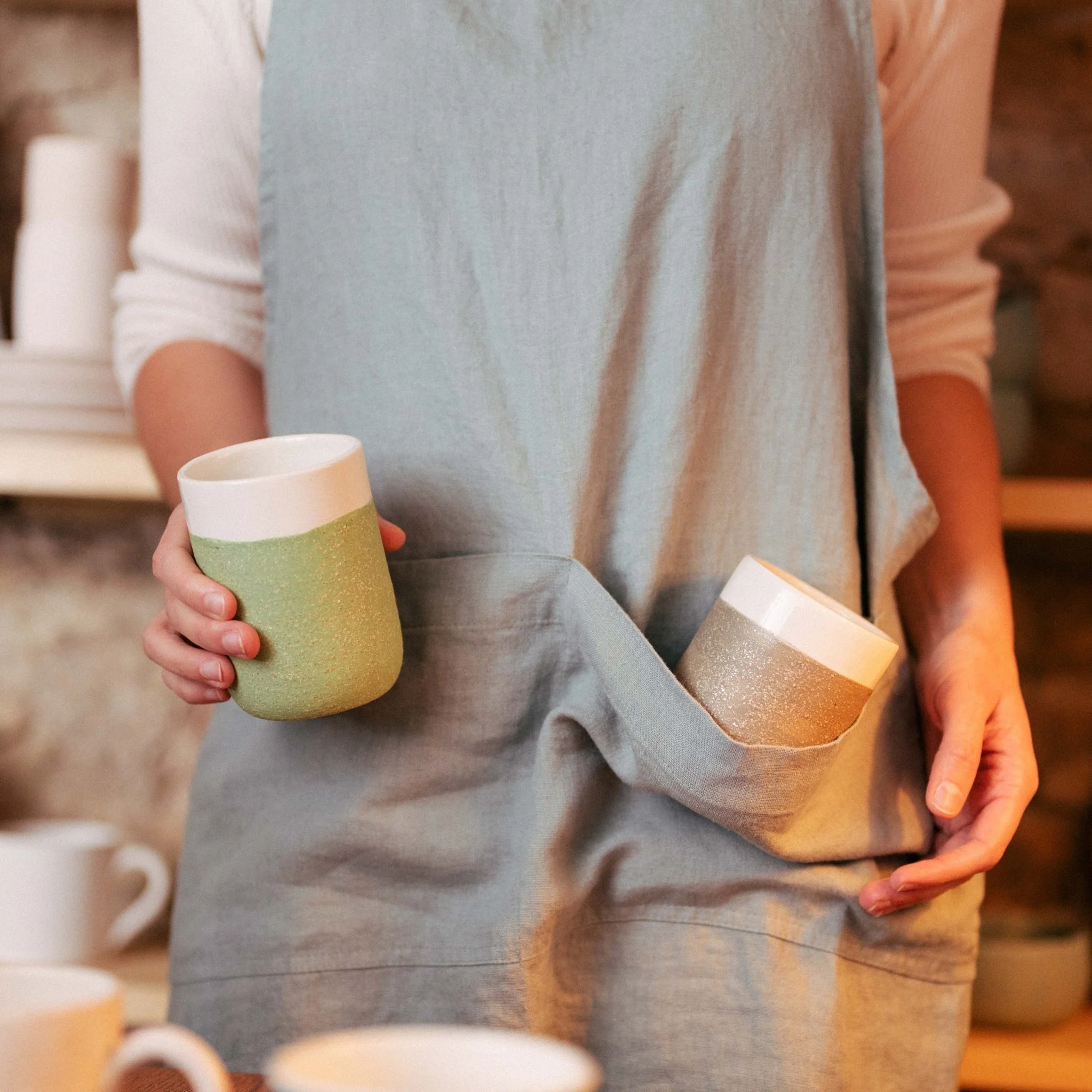 Green Milieu Linen Crossback Apron - Image 5