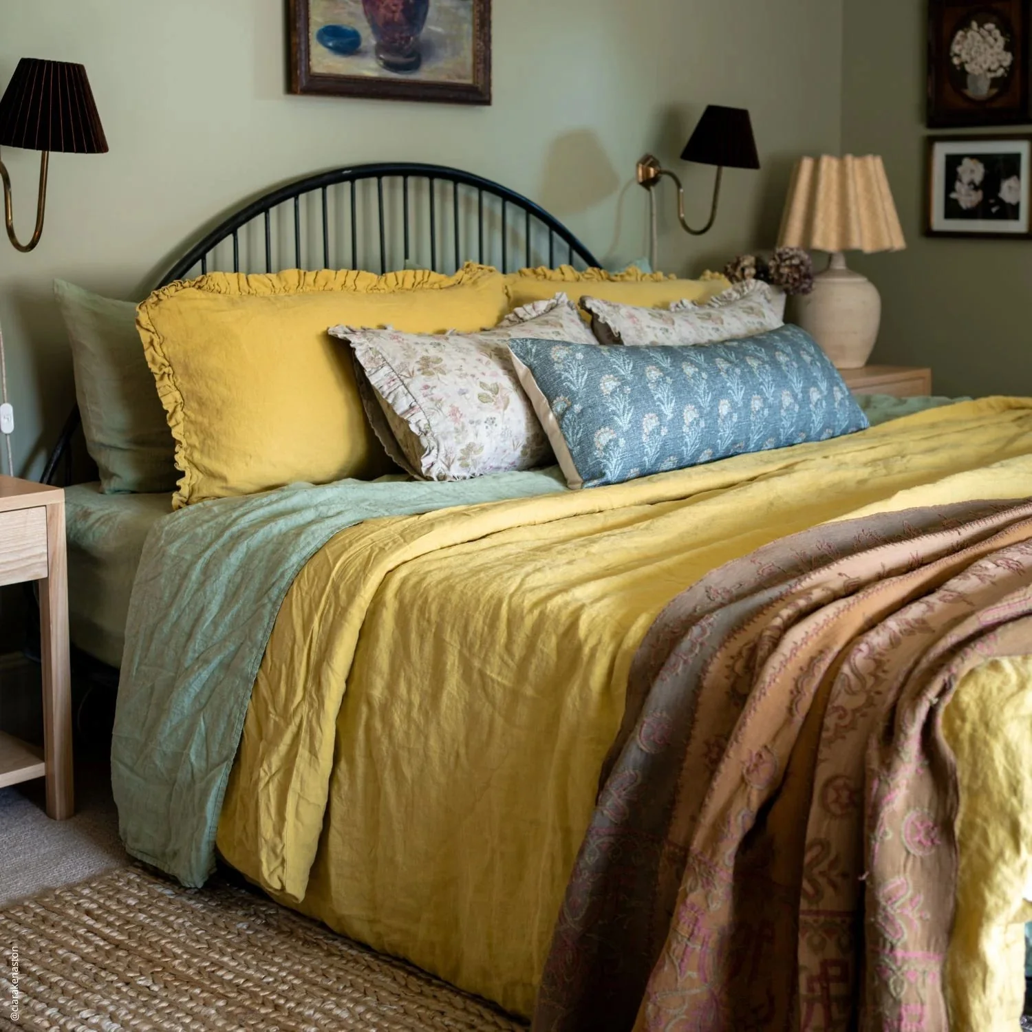Lemon Curry Linen Duvet Cover - Image 4