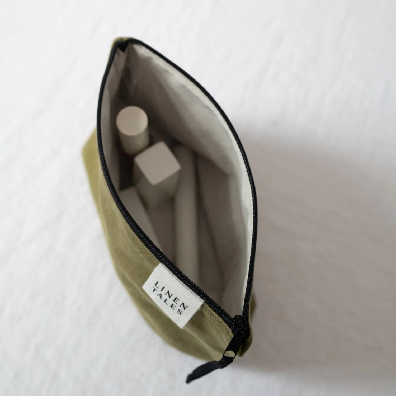 LIMITED EDITION Linen Tales Silver Twill Linen Makeup Pouch - Image 2