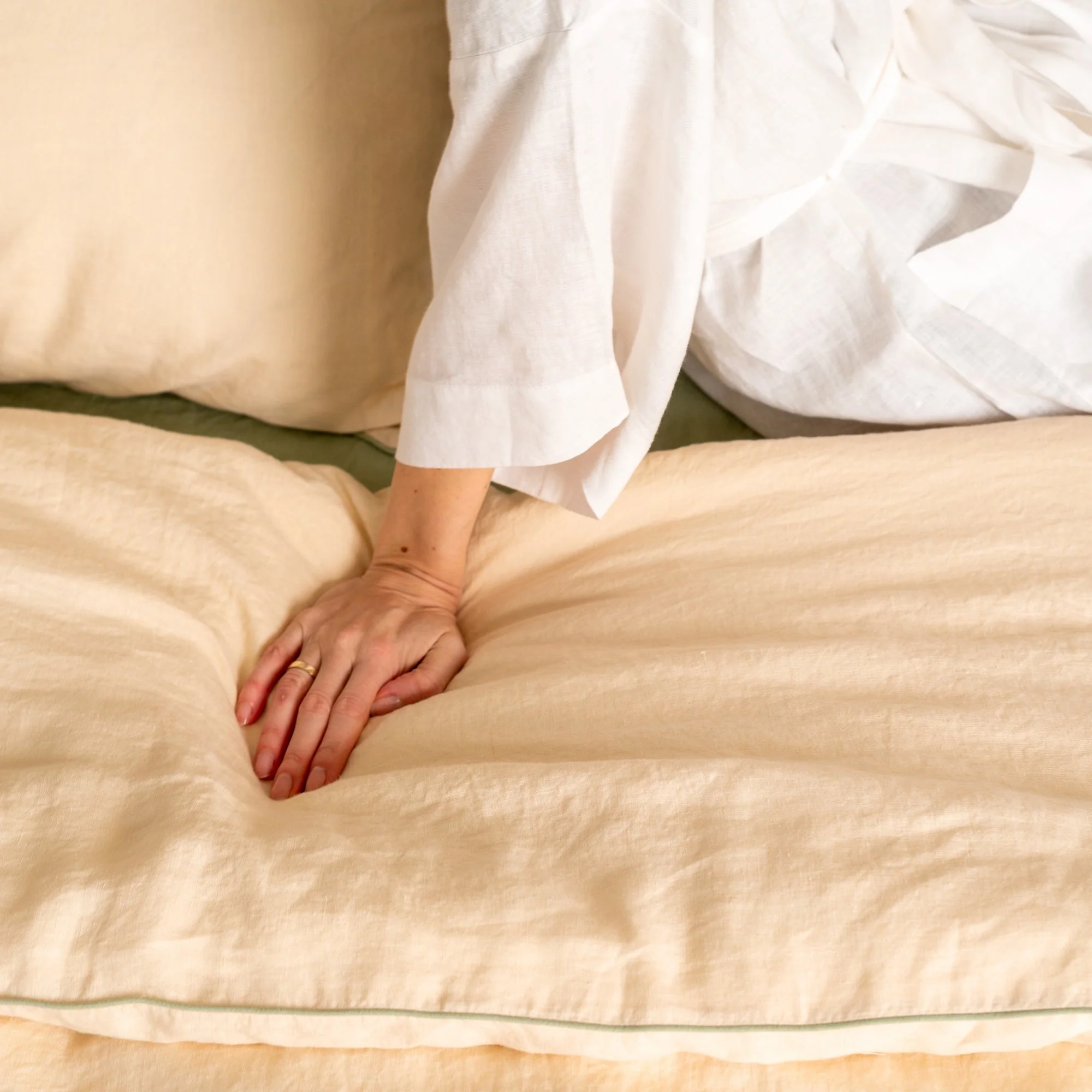 Brazilian Sand Linen Duvet Cover Set with Sage Piping - Image 6