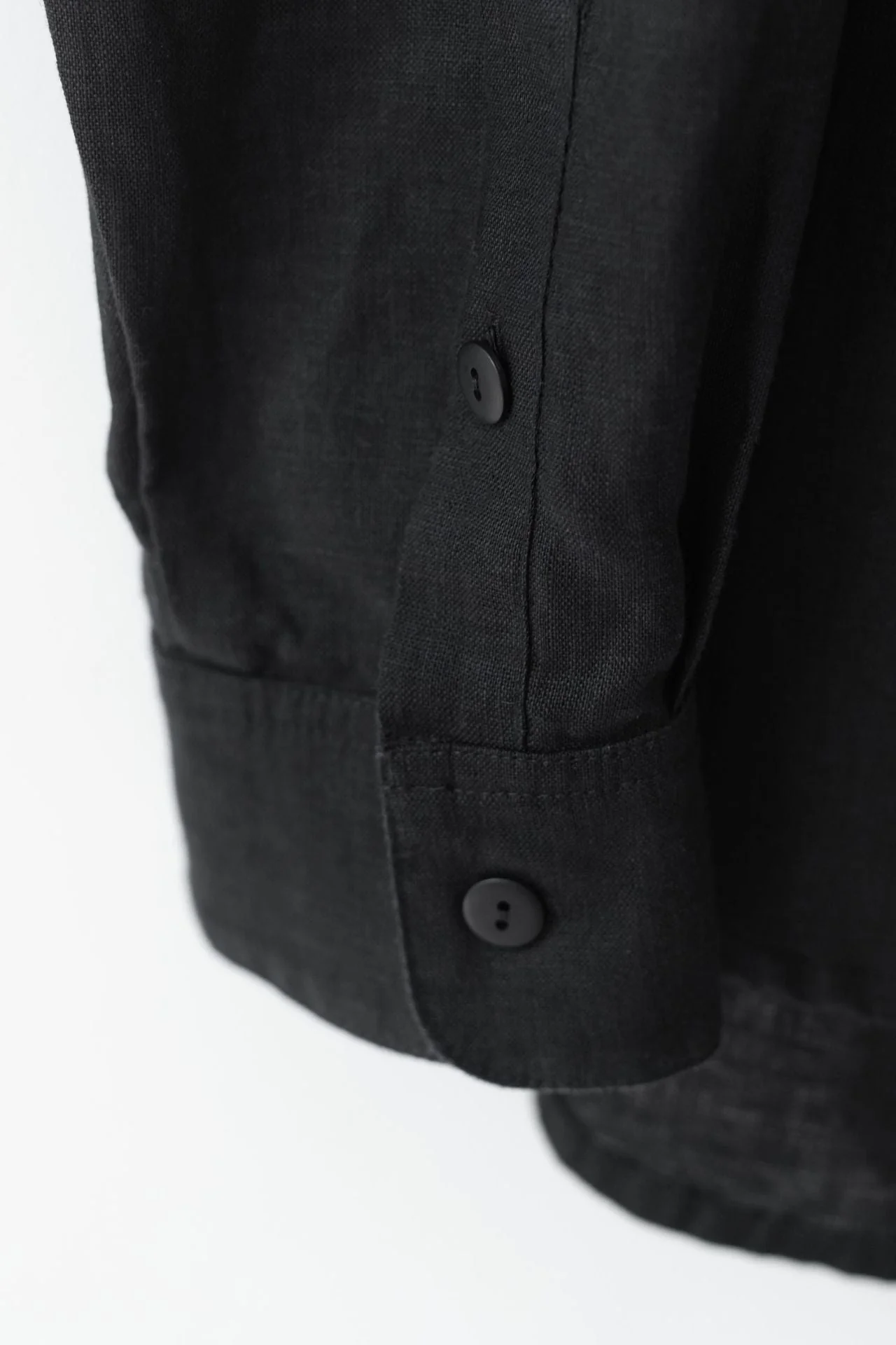 Black Linen Larch Shirt - Image 10
