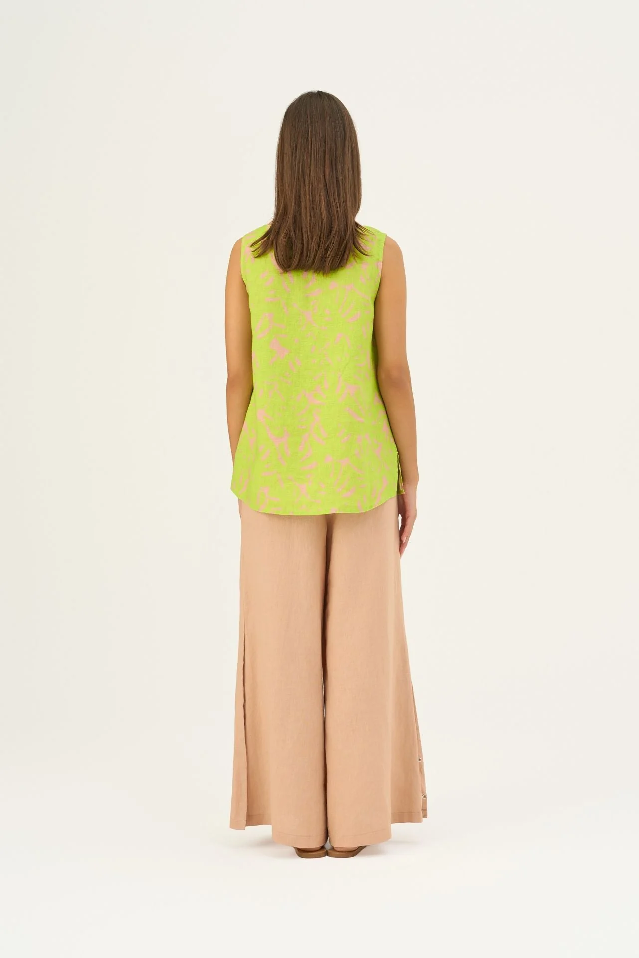 Kiwi Monstera Linen Audrey Top - Image 4