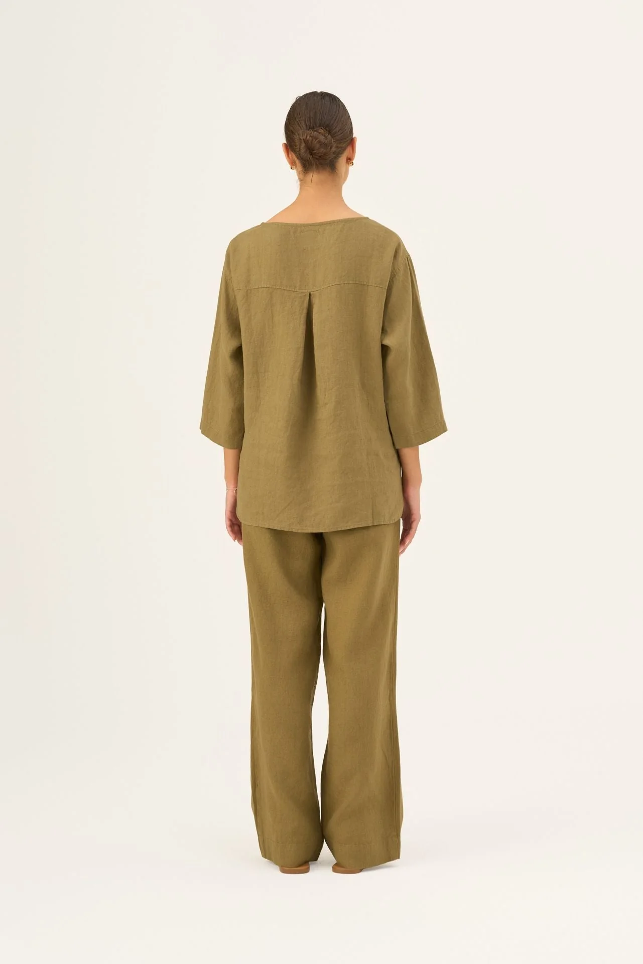 Olive Khaki Linen Bilberry Top - Image 4