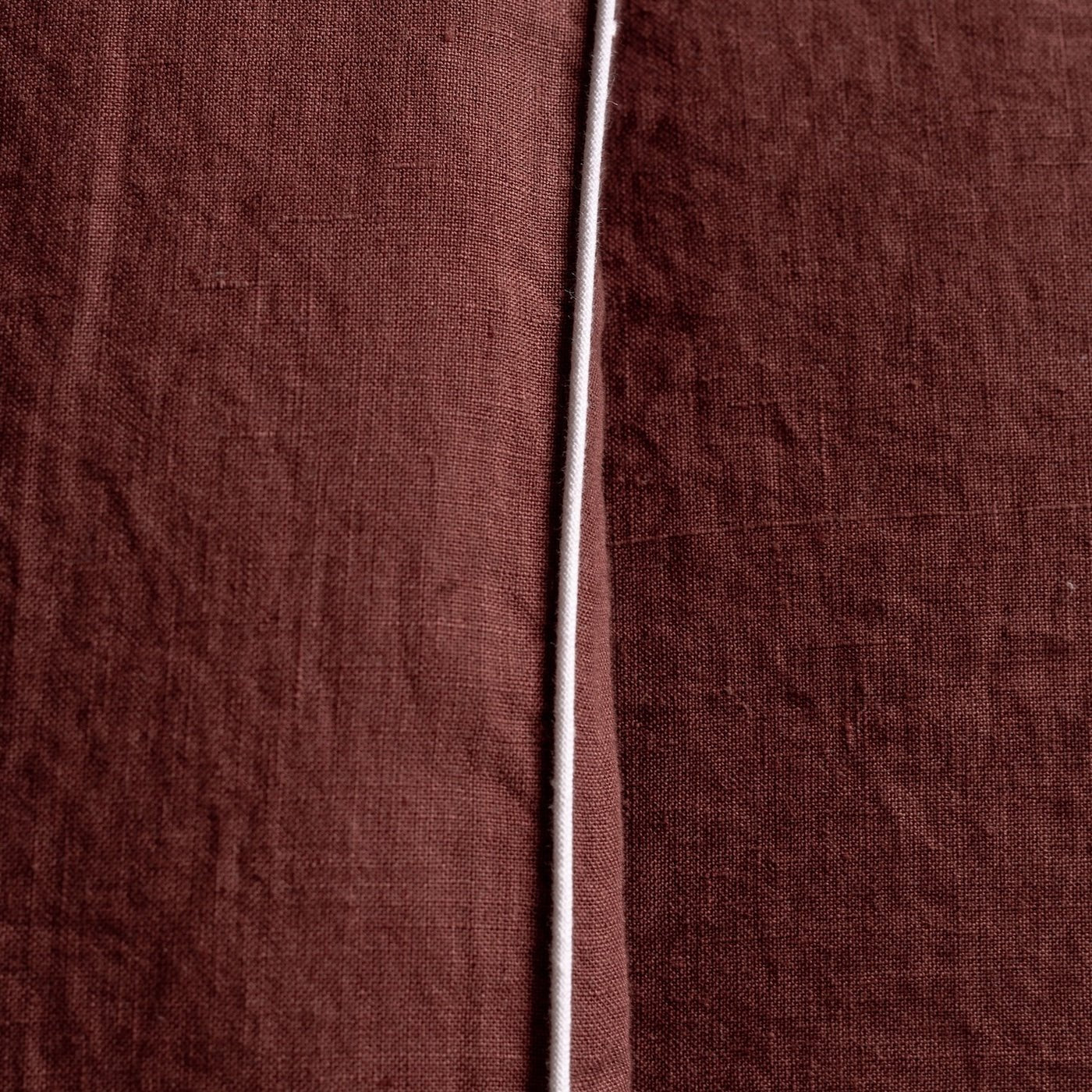 Chocolate Linen Duvet Cover Set with White Piping - Image 8