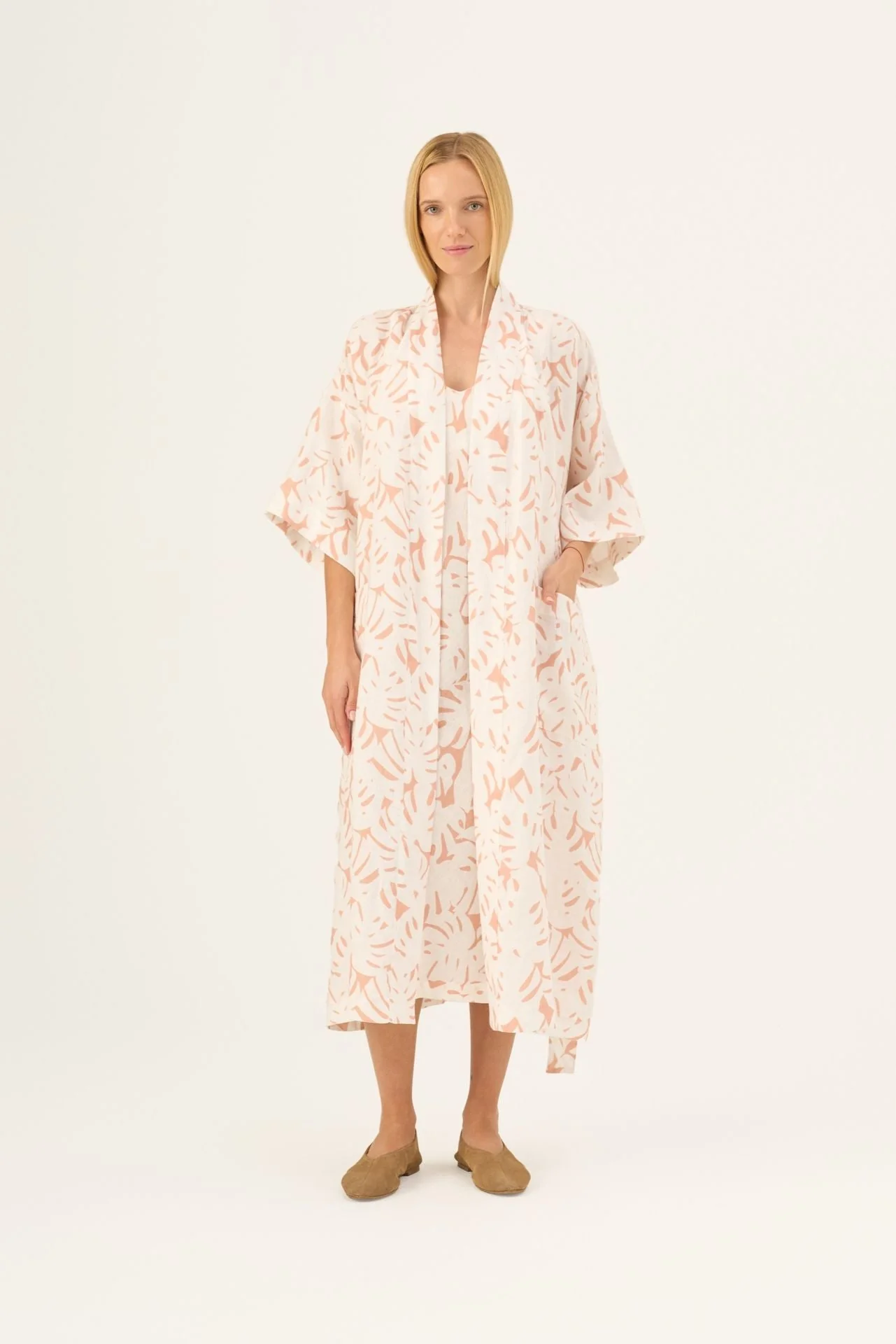 White Monstera Linen Summer Bathrobe - Image 2