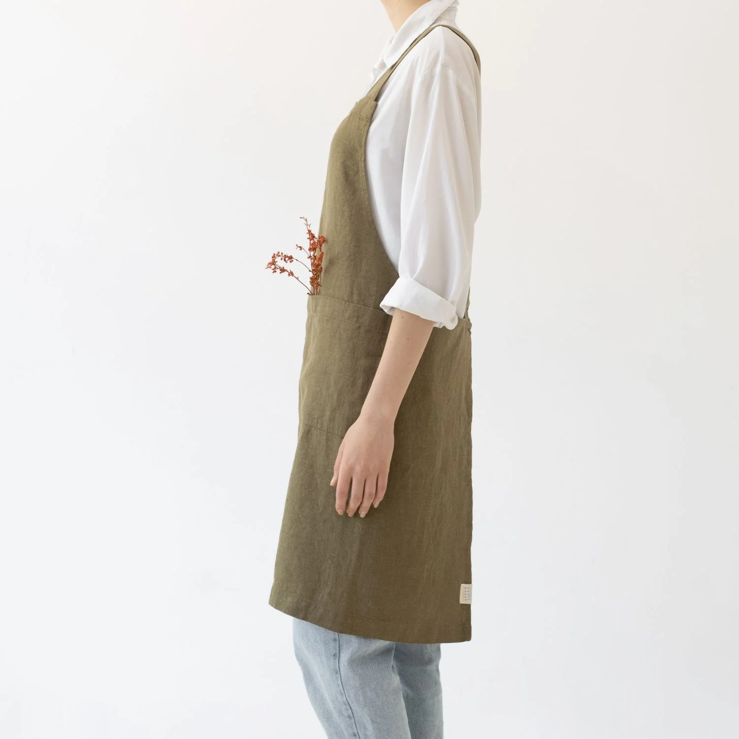 Martini Olive Linen Crossback Apron - Image 3
