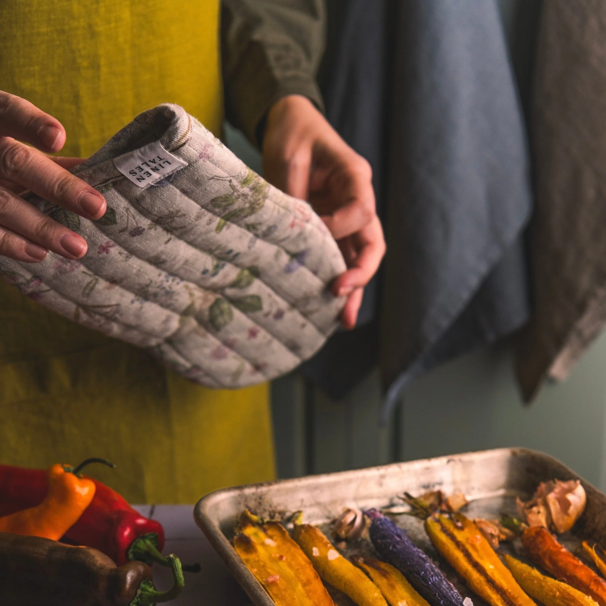 Moss Green Linen Daily Apron - Image 3