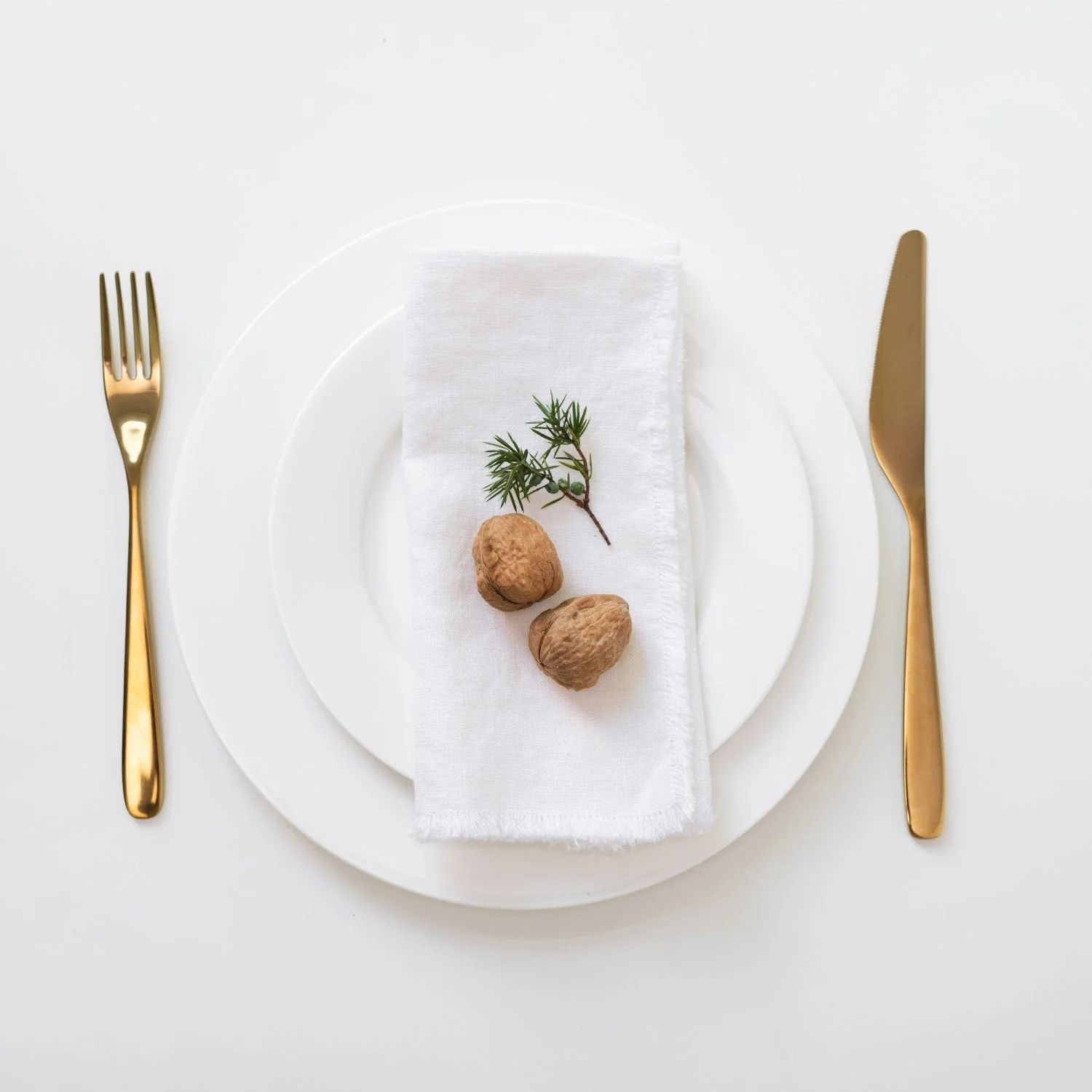 Optical White Linen Napkins with Fringes Set of 2