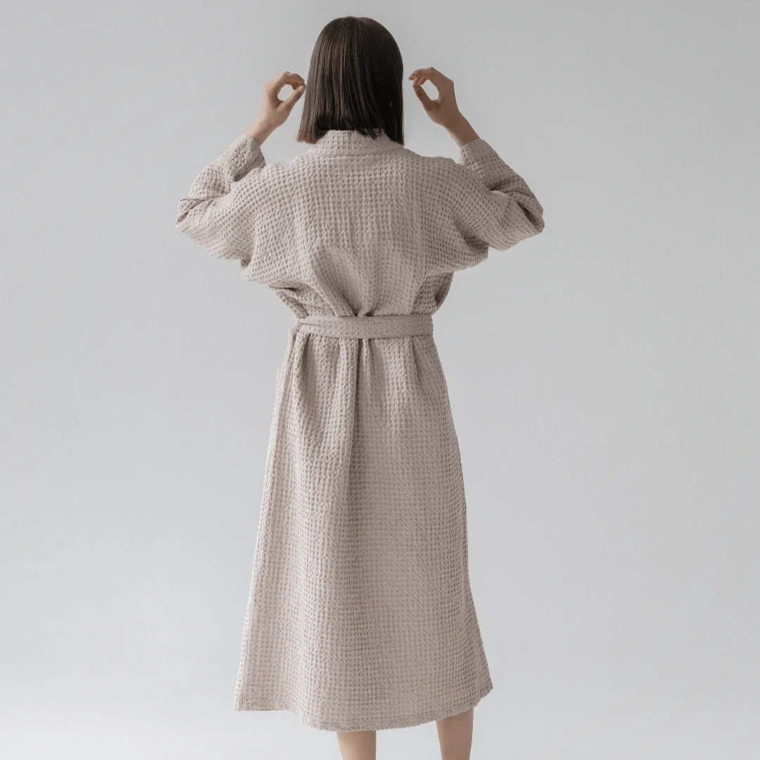 Powder Linen & Cotton Honeycomb Waffle Bathrobe - Image 4