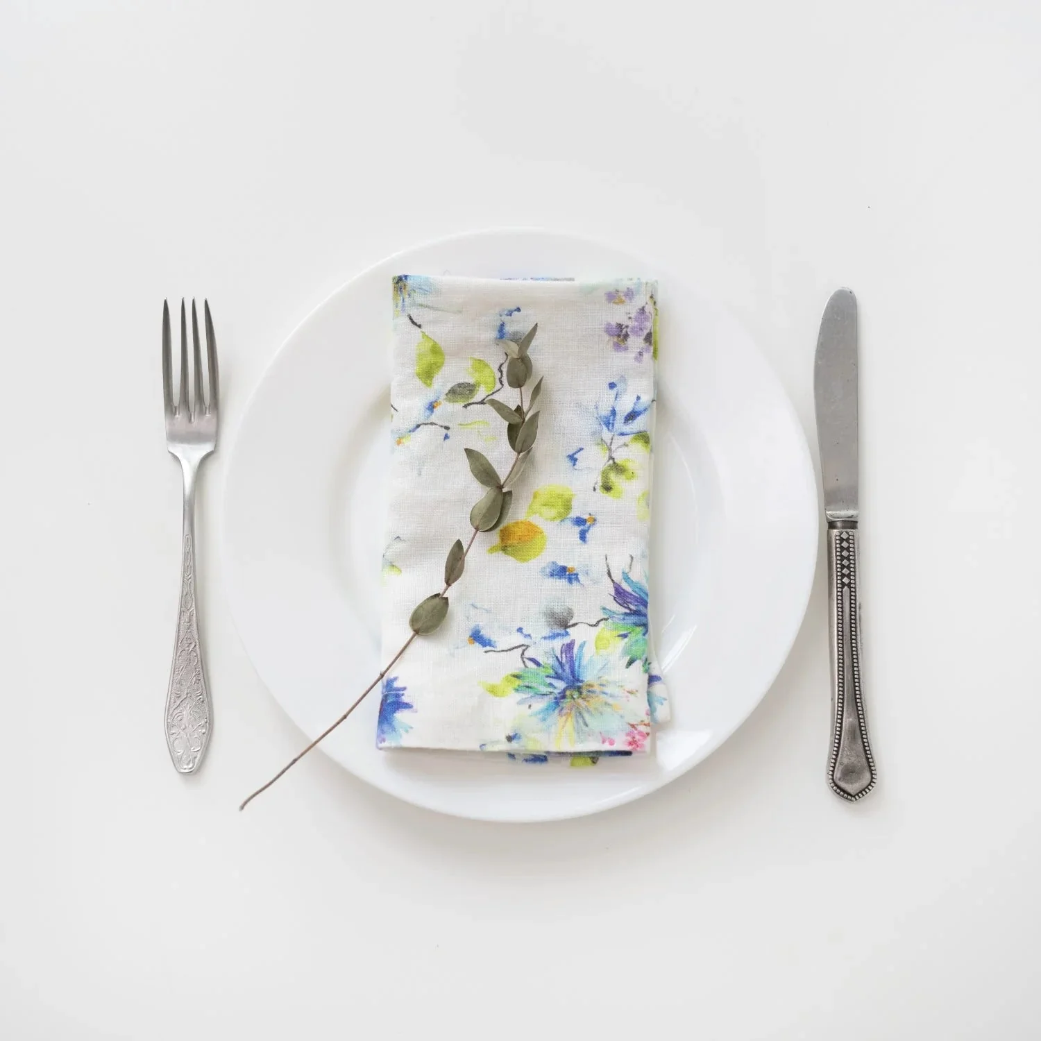 LIMITED EDITION White Flowers Linen Napkins Set of 2