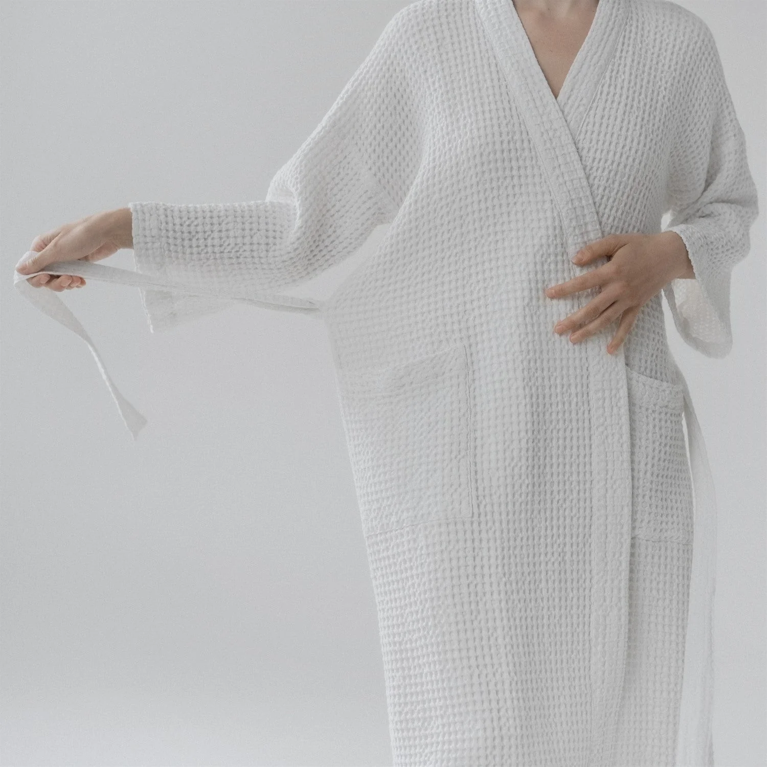 White Linen & Cotton Honeycomb Waffle Bathrobe - Image 3