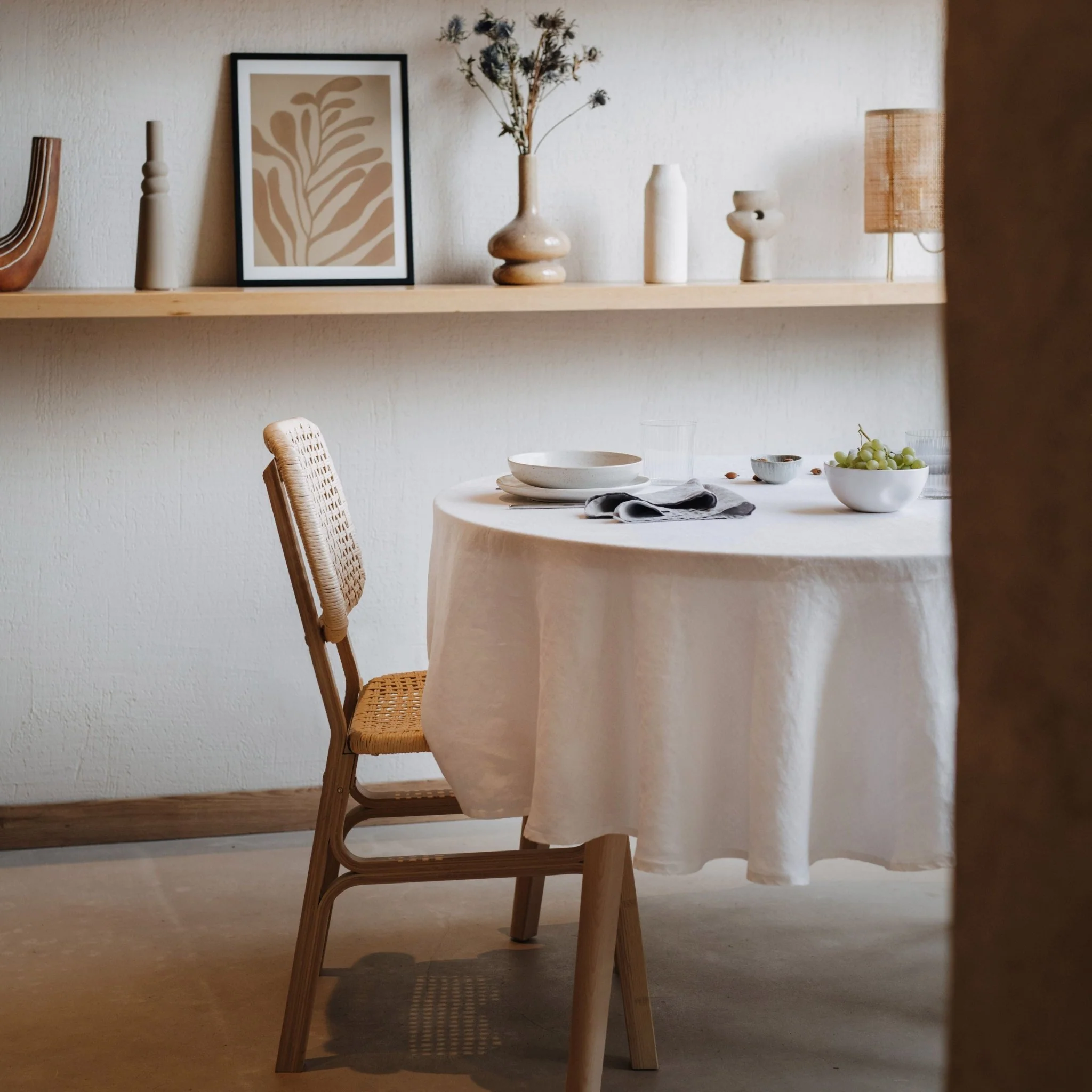White Lightweight Linen Round Tablecloth - Image 5