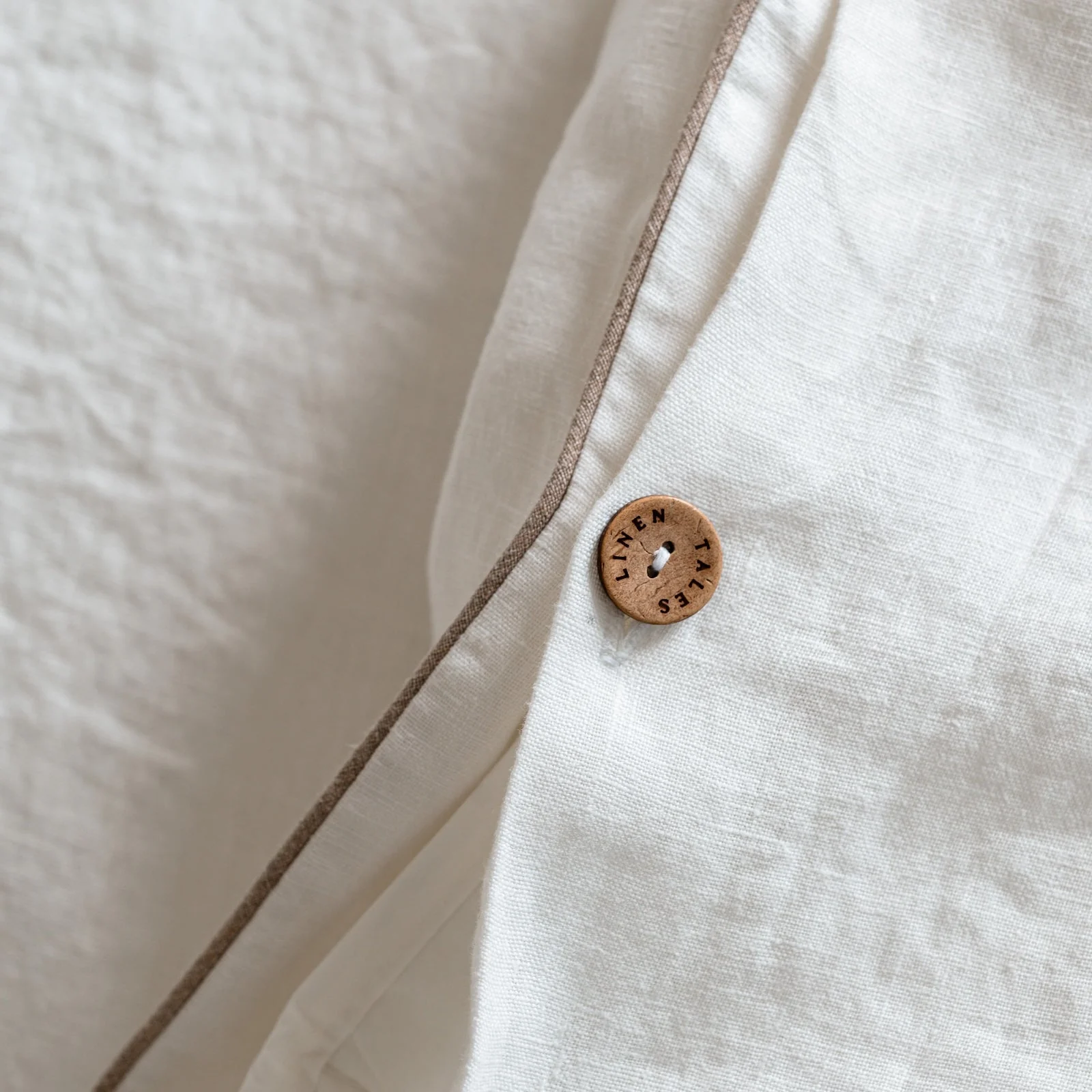 White Linen Duvet Cover Set with Natural Piping - Image 5